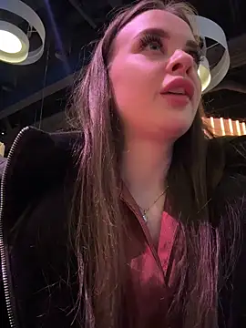 KristiRich live sex cam