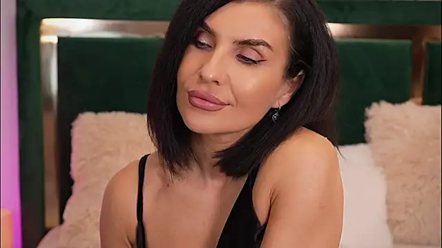 XeniaBlu live sex cam