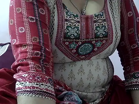 Housewife12's cam snapshot