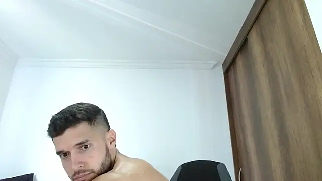 Noah_jhonsonn live sex cam