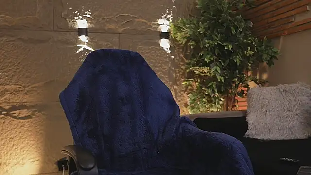 Logan_Varela live sex cam