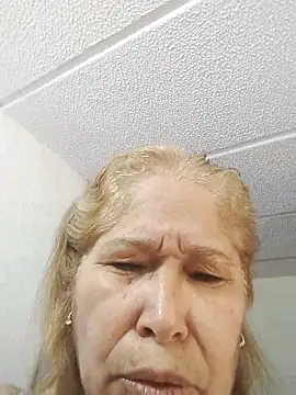 girl_amada's cam snapshot