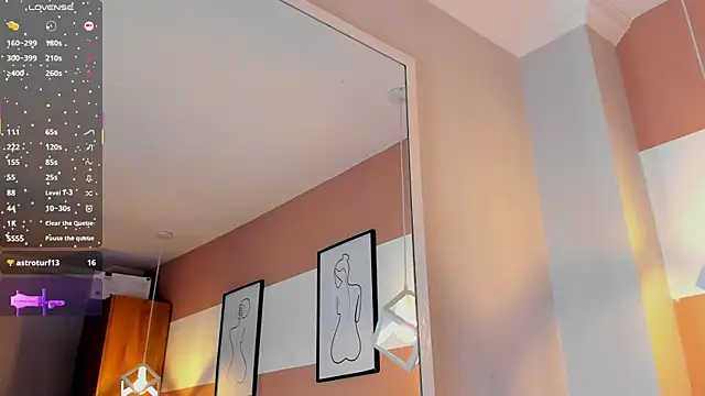 chelsea_bolton_'s cam snapshot