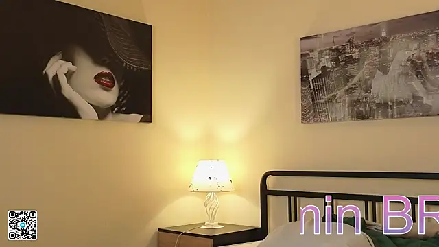 Bonnie_White's cam snapshot