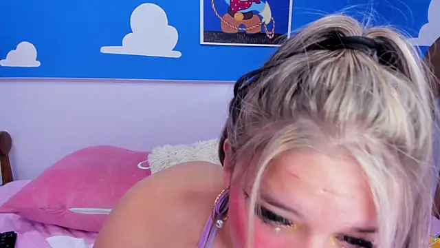 miss__evolet's cam snapshot