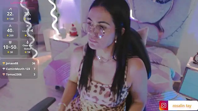Rosalind_tay's cam snapshot