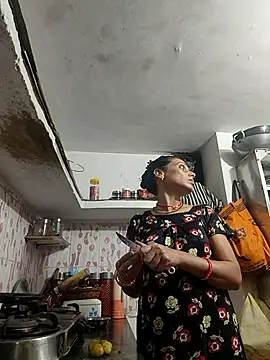 ISHANI-SINGH's cam snapshot