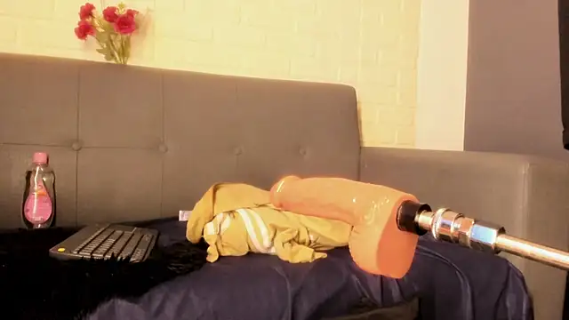 karina_gomez_18 live sex cam