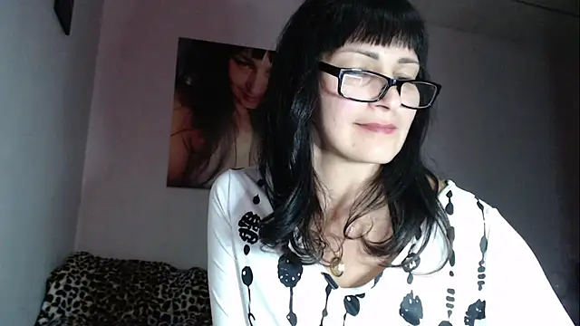 Eila_Morigan live sex cam