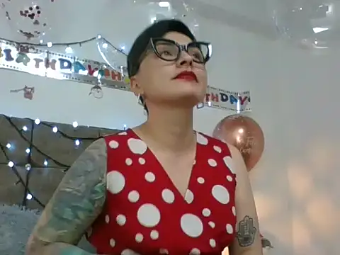 kat_paradise's cam snapshot