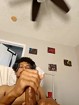 BigPrettyDick777's cam snapshot