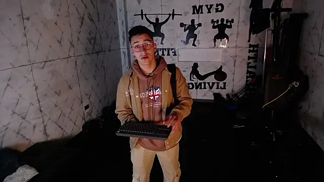 Andy_Joy_'s cam snapshot