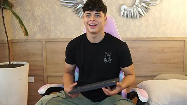 Ethan_occonor's cam snapshot