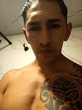 Joylopez_fit's cam snapshot