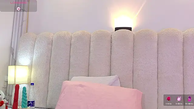 Mia_rom11 live sex cam