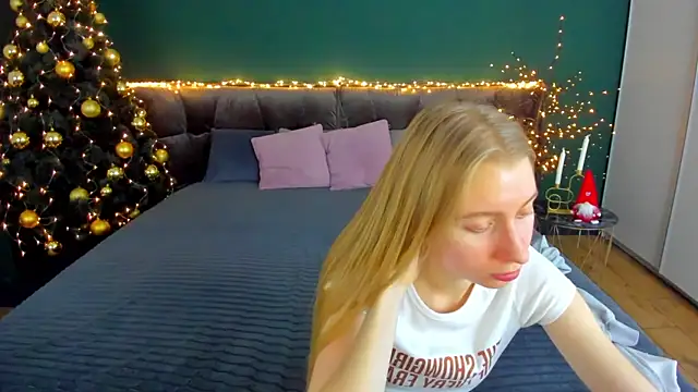 Alina_Blonde's cam snapshot