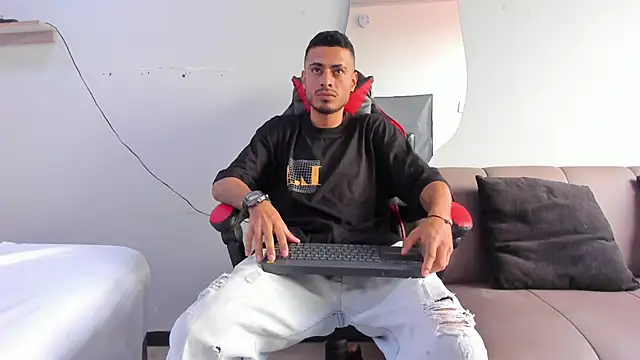 MatthewCullen's cam snapshot