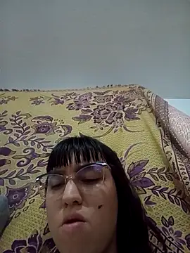 CoralSmit live sex cam