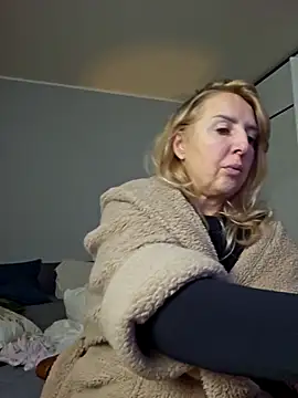 MariaRichi_'s cam snapshot