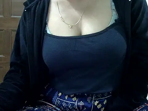 CHAMELI4747's cam snapshot