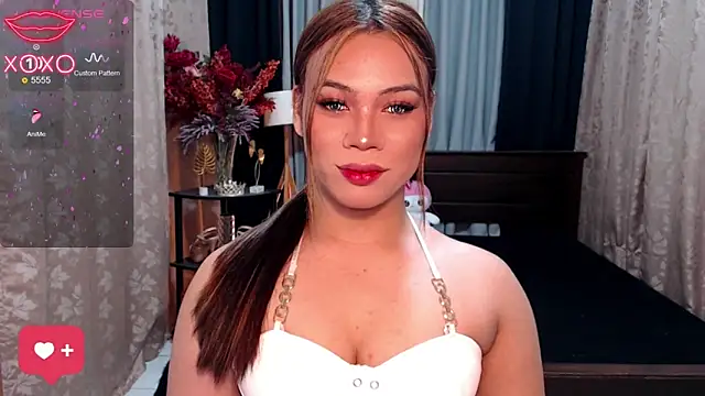 IamRaeganDolls69 live sex cam