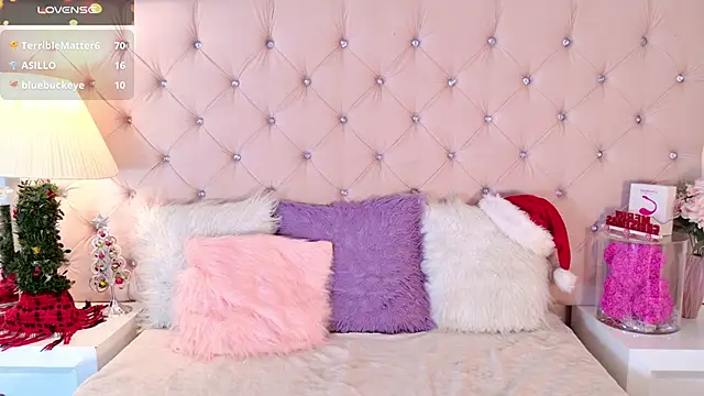 CaterinaRomano live sex cam