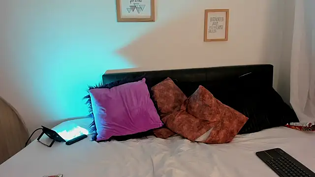 Tamara_Spencer_'s cam snapshot