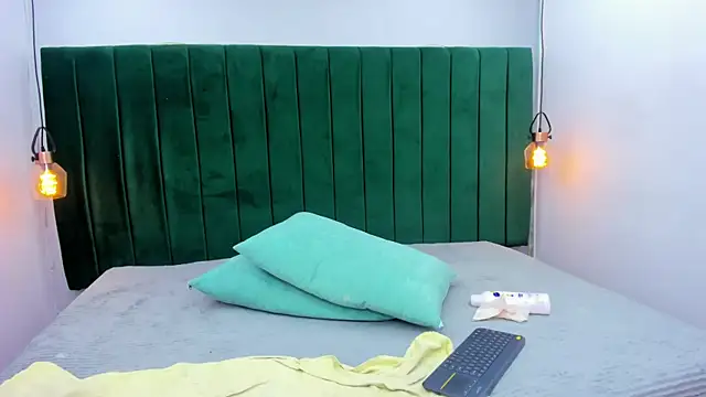 Ema-Messy's cam snapshot