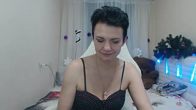 AvaSaturnian's cam snapshot