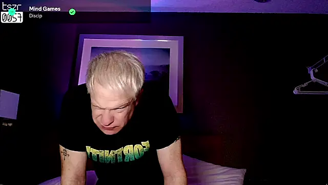 Snarfle82 live sex cam