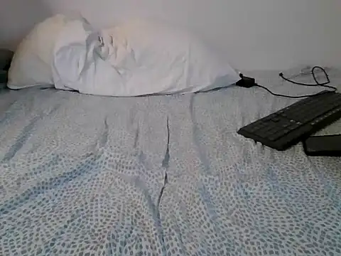 sweetpinoy2027's cam snapshot