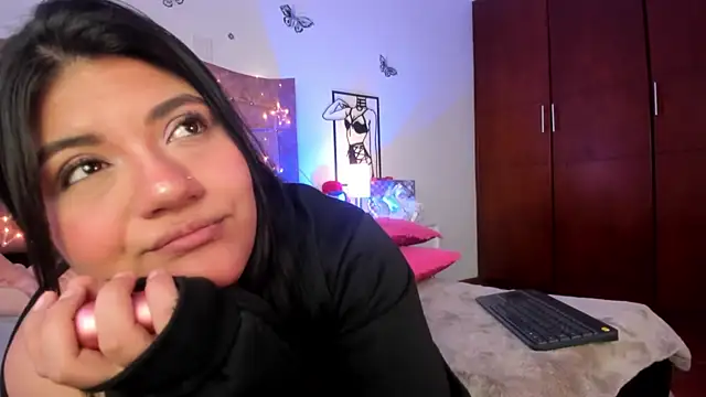 DesireSweet's cam snapshot