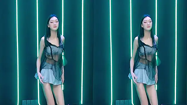 queen-001 live sex cam