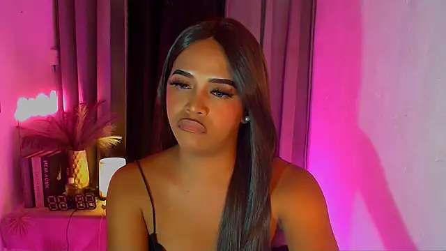 Lorainnelustts live sex cam