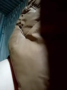 Love-Mama33's cam snapshot