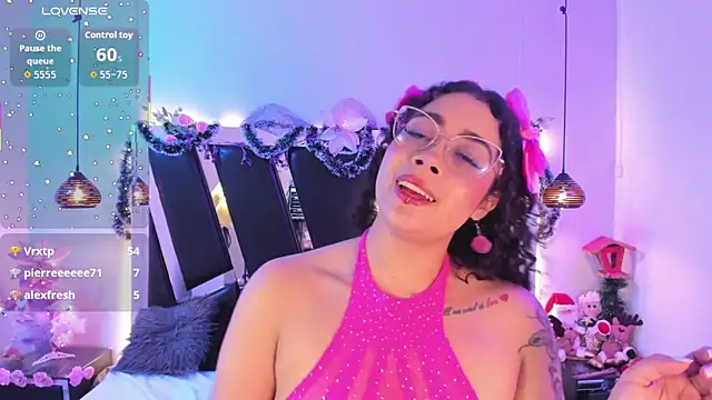 antonelllepiercee's cam snapshot