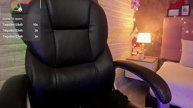 alice__tylor's cam snapshot