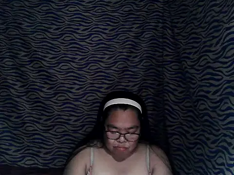 cris_tita's cam snapshot