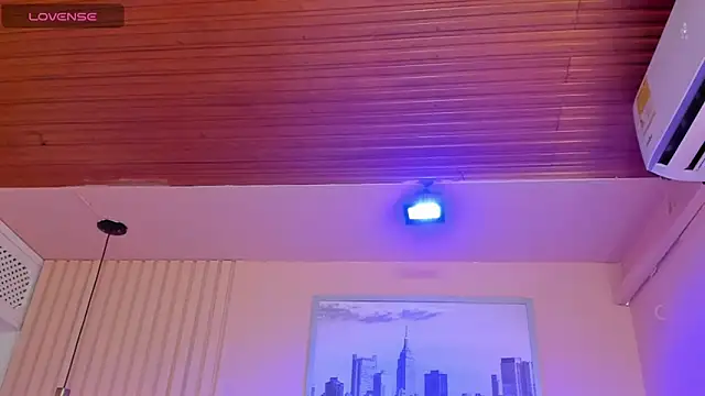 ruby_tylor_'s cam snapshot