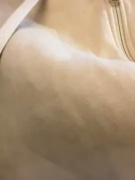 MelissaGill_'s cam snapshot