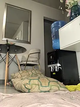 CurvyDesire1 live sex cam