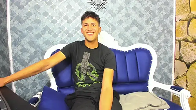 Ethan_Waalker live sex cam