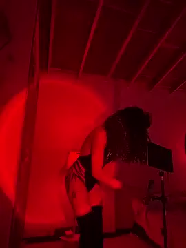 GabriSaenz live sex cam