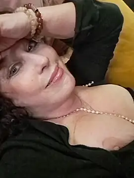 GypsyEsmeralda live sex cam