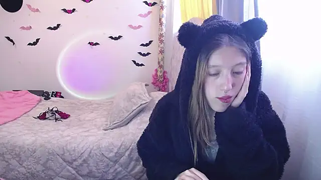 Briar_y_Blair's cam snapshot