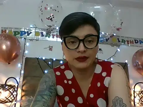 kat_paradise's cam snapshot