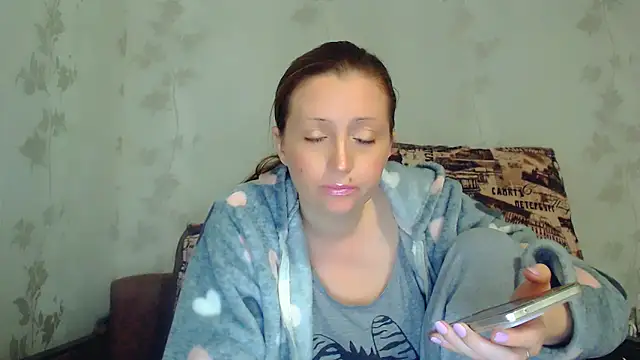 CrystallAngel's cam snapshot