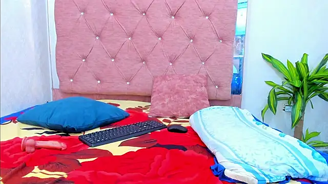 Jazmin040_'s cam snapshot