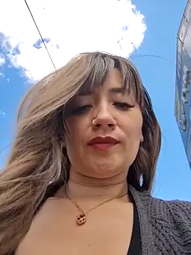 tata_sanz_'s cam snapshot