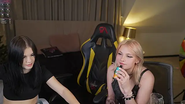 Kara_cat's cam snapshot